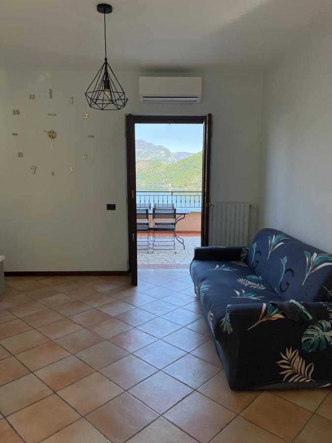 Lake Iseo - Gli Ulivi 1 苏尔扎诺 外观 照片